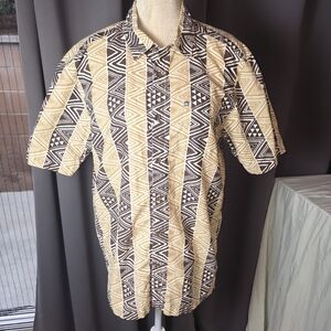 Quicksilver Tribal Print Shirt Mens M Tan Brown Button Down Short Sleeve Summer